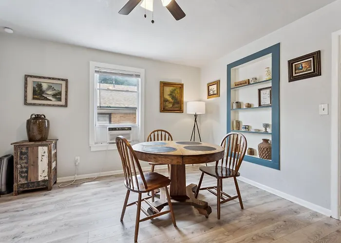 3Br Home 7 Mins State Fair, Sleeps 5